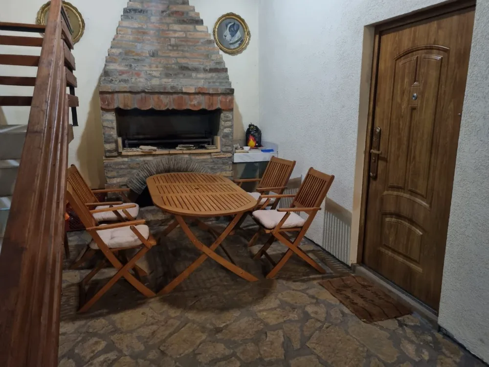 Prostor s roštiljem, Zlatna vila Kanjiža